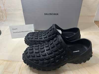 Balenciaga Bouncer Clog in Black Rubber