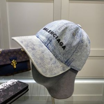 Balenciaga Logo Front Cap In Gray