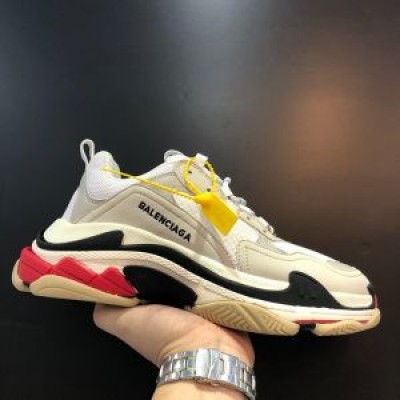 Balenciaga Triple S Sneakers UniseX In GrayBlack