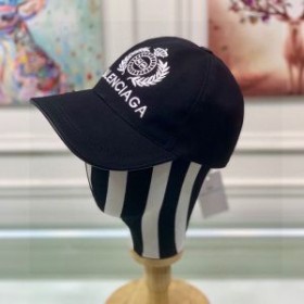 Balenciaga BB Embroidered Cap In Black