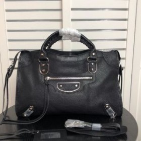 Balenciaga Medium Classic City Shoulder Bag Goatskin In BlackSilver